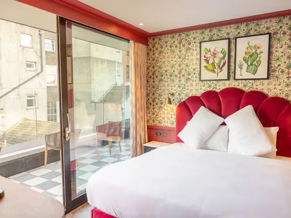 The Townhouse Double with Balcony in The Dean Dublin Centre