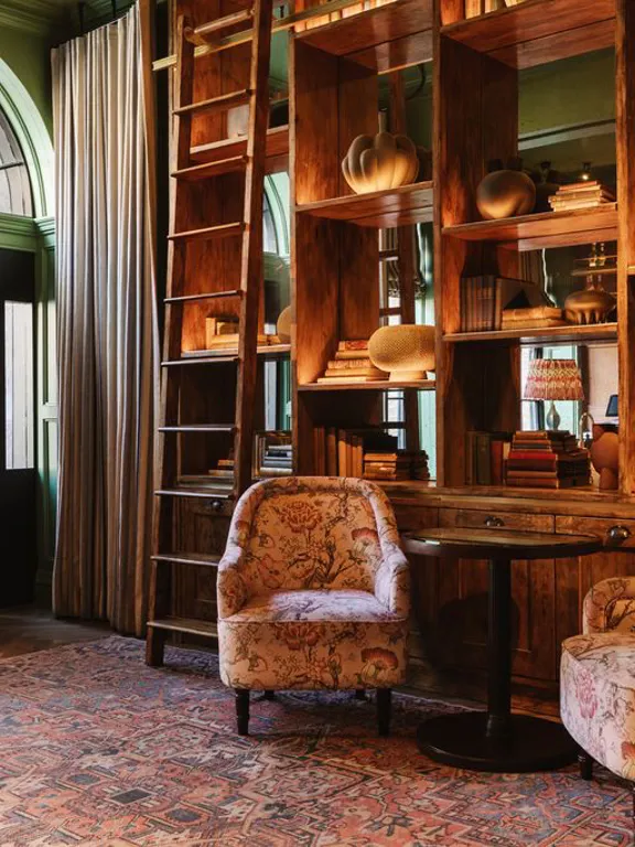 Lobby area at the Dean Dublin Centre Townhouse area