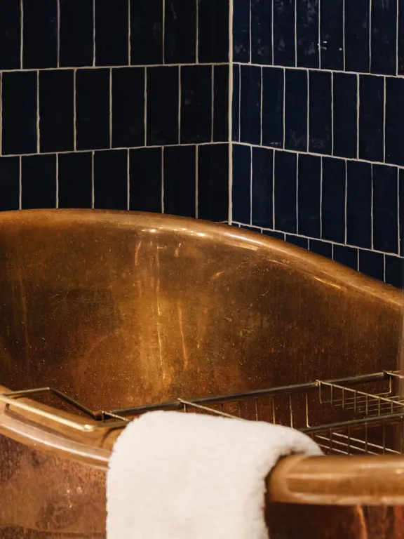 The Copper bathrub in the Copper Suite rooms in The Dean Cork