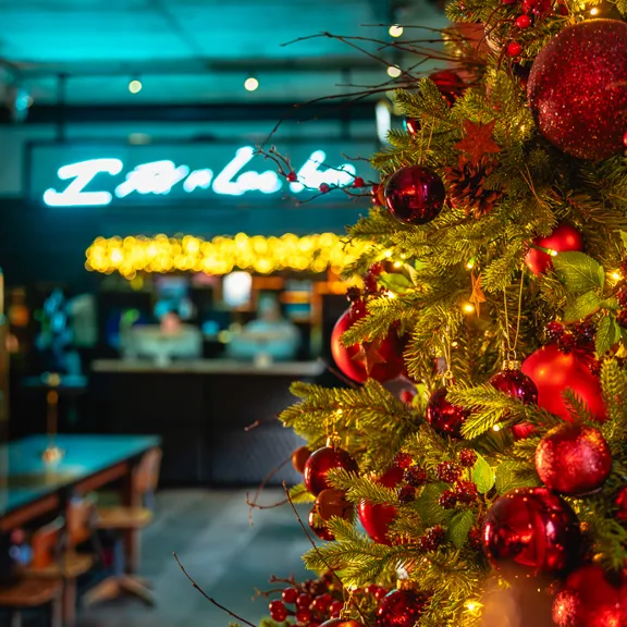 Close Up shot of the christmas tree at the Dean Dublin Centre